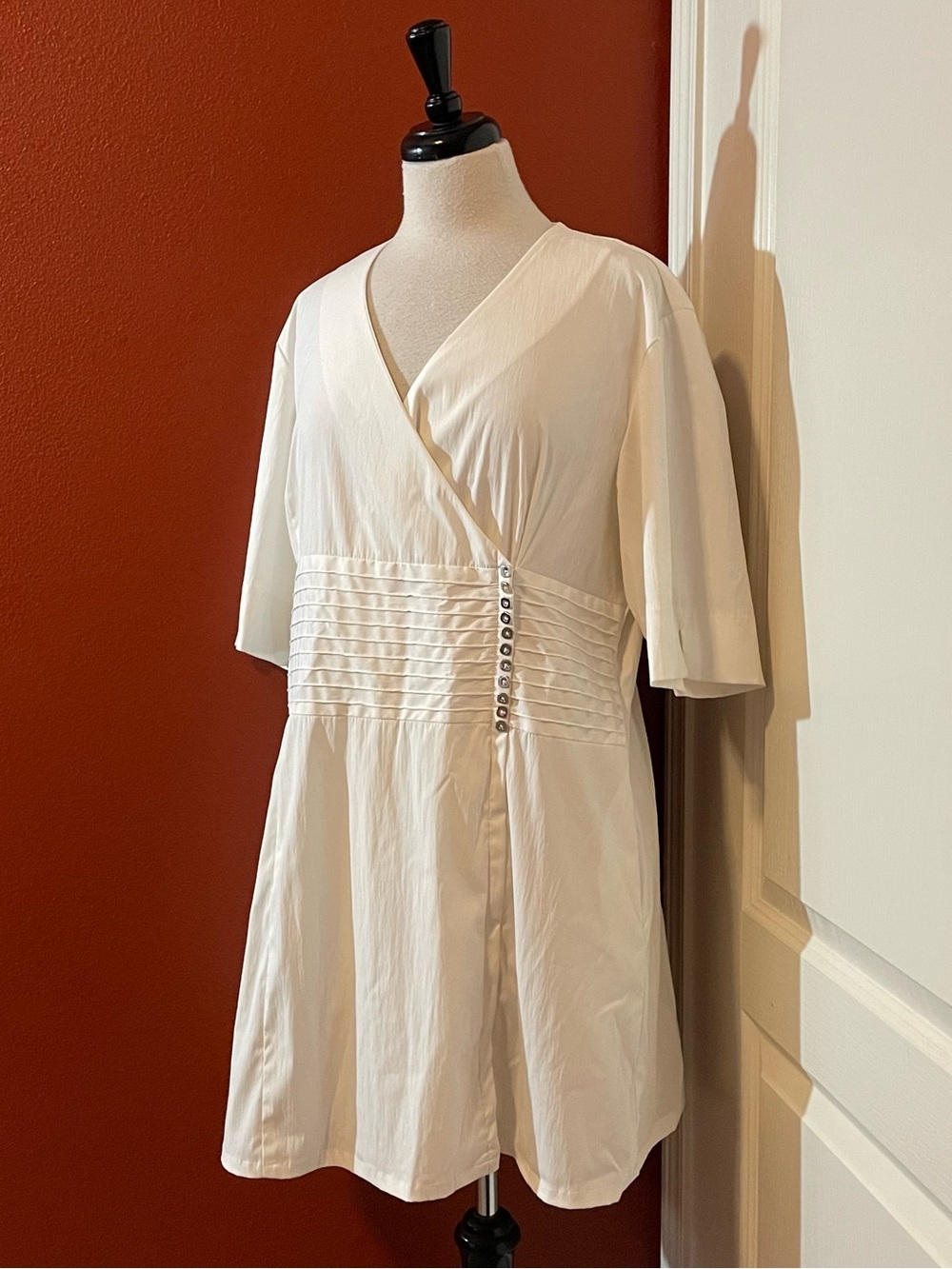 Noel Asmar Women’s Stretch White Tunic Wrap Zip Smoked Med Spa Work Uniform Top